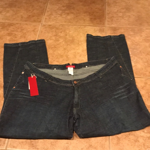 event Pants - NWT Women’s Plus size jeans size 24 event Pants - NWT Women’s Plus size jeans size 24